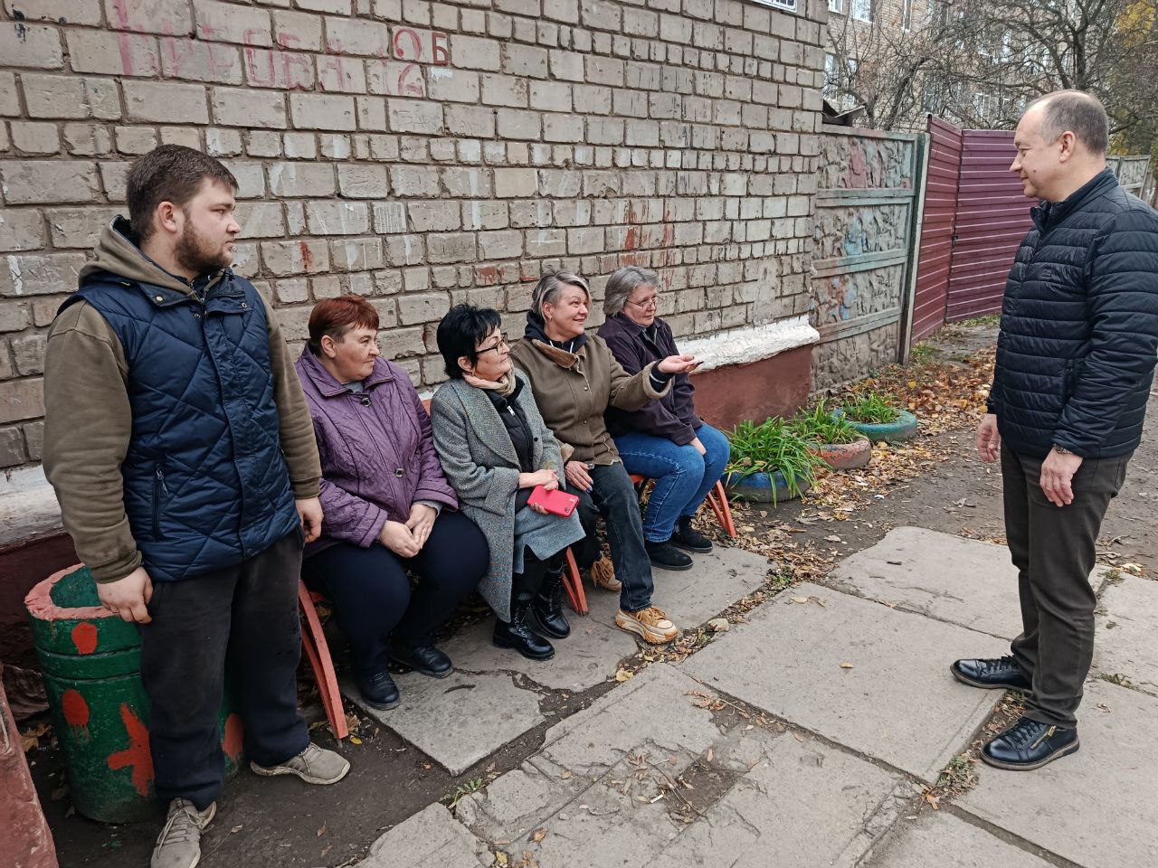 Иван Приходько: Состоялась встреча руководства администрации городского округа Горловка с жителями Иван Приходько: Состоялась встреча руководства администрации городского округа Горловка с жителями