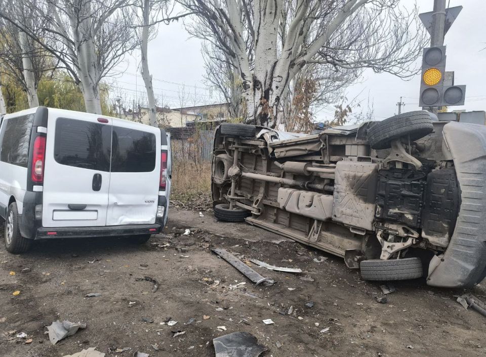 Сотрудники полиции установили обстоятельства ДТП в Горловке Сотрудники полиции установили обстоятельства ДТП в Горловке