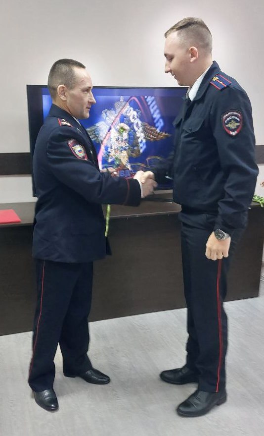 Полицейские провели урок правовых дисциплин со студентами Полицейские провели урок правовых дисциплин со студентами