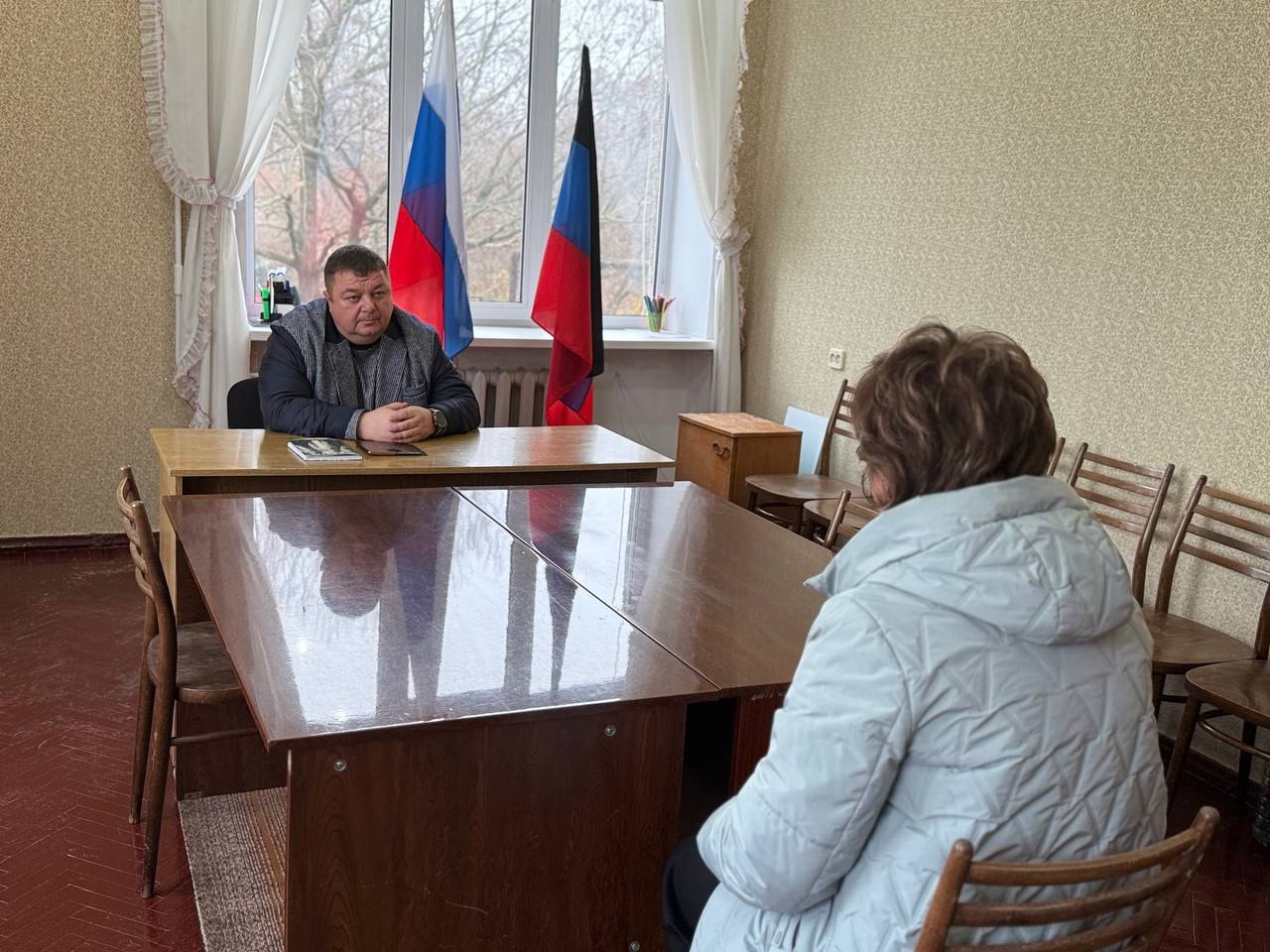 Роман Конев: 11 ноября 2025 года состоялся выездной приём граждан депутатом Горловского городского совета Донецкой Народной Республики первого созыва Александром Куновым в МБУДО города Горловка «Горловский Дворец детского и... Роман Конев: 11 ноября 2025 года состоялся выездной приём граждан депутатом Горловского городского совета Донецкой Народной Республики первого созыва Александром Куновым в МБУДО города Горловка «Горловский Дворец детского и...