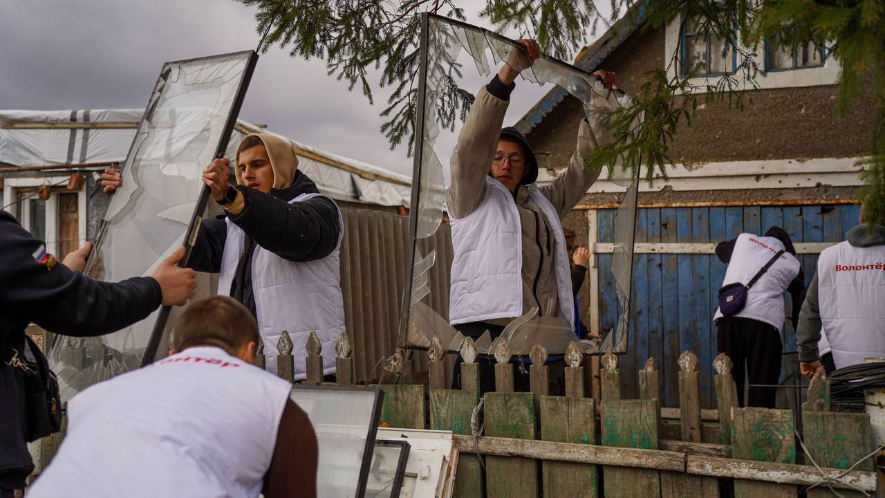 Денис Пушилин: Обеспечиваем в Республике дополнительную правовую защиту для волонтеров, работающих в трудных и опасных условиях Денис Пушилин: Обеспечиваем в Республике дополнительную правовую защиту для волонтеров, работающих в трудных и опасных условиях