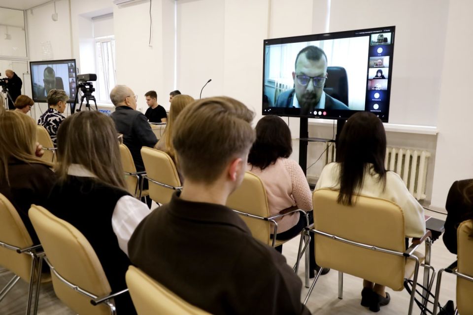 В Горловке стартовал VI Педагогический форум «Векторы образования»! В Горловке стартовал VI Педагогический форум «Векторы образования»!