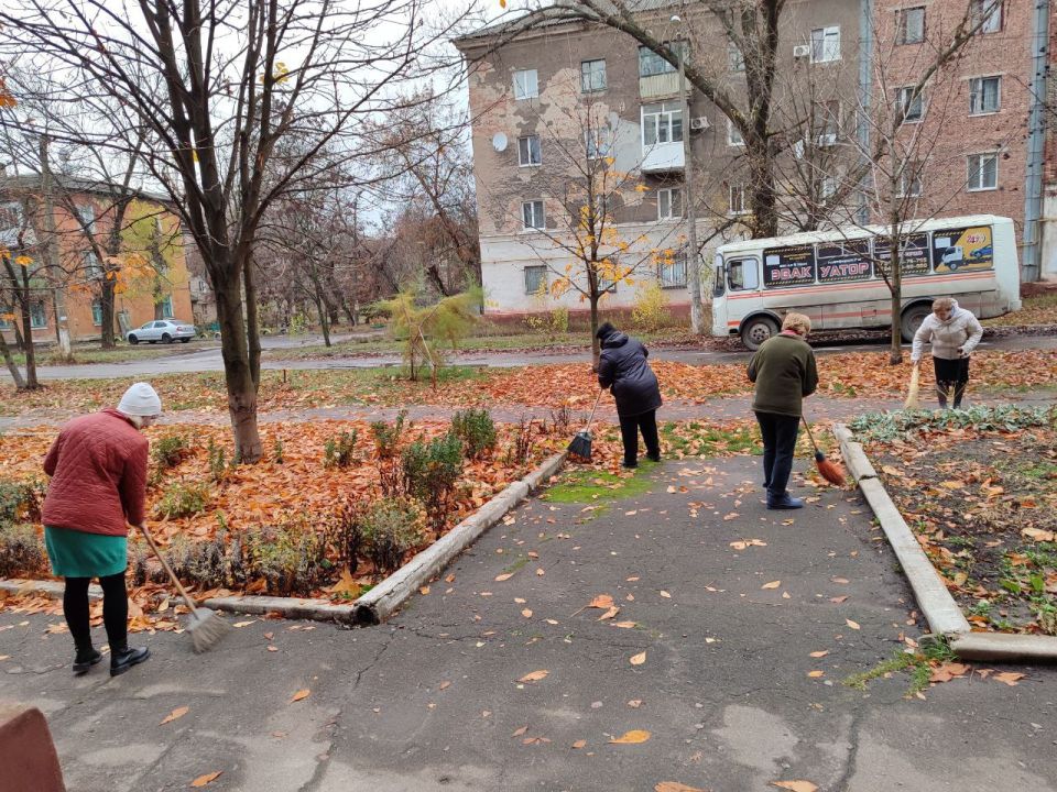 Иван Приходько: В Центрально-Городском районе Горловки продолжается масштабный партийный проект Единой России «Городская среда» Иван Приходько: В Центрально-Городском районе Горловки продолжается масштабный партийный проект Единой России «Городская среда»