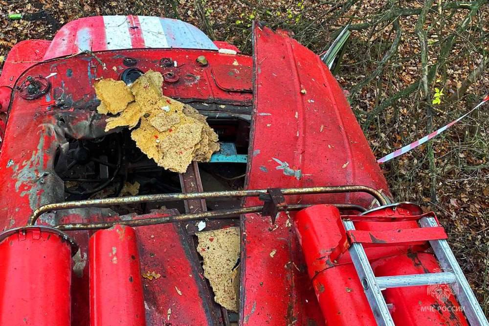 Пострадали четверо спасателей: в Горловке беспилотник атаковал пожарную машину МЧС Пострадали четверо спасателей: в Горловке беспилотник атаковал пожарную машину МЧС
