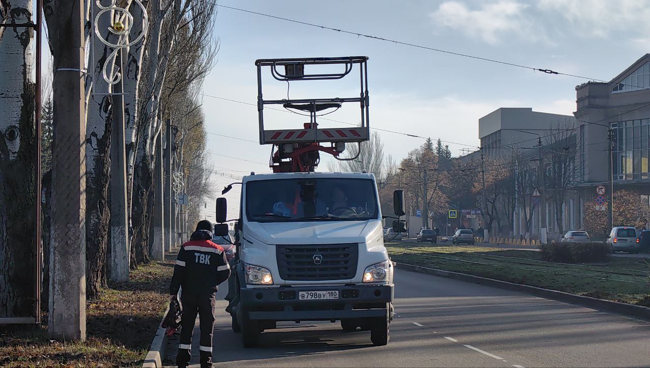 Иван Приходько: В Горловке идет процесс восстановления уличного освещения Иван Приходько: В Горловке идет процесс восстановления уличного освещения