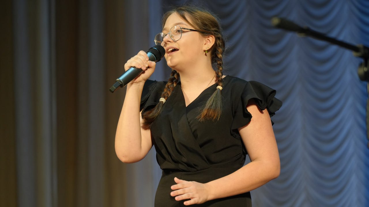 15 ноября в Енакиево прошел финал конкурса имени М.С. Пляцковского! Яркий праздник музыки и поэзии собрал юные таланты со всей Донецкой Народной Республики! 15 ноября в Енакиево прошел финал конкурса имени М.С. Пляцковского! Яркий праздник музыки и поэзии собрал юные таланты со всей Донецкой Народной Республики!