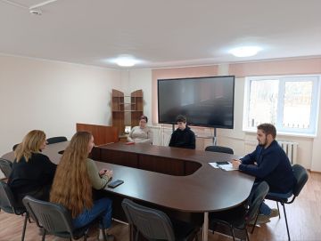 Роман Конев: СОСТОЯЛИСЬ ВСТРЕЧИ. 18 ноября 2025 года депутаты Горловского городского совета от фракции «Единая Россия» — Александр Кунов и Сергей Медведев в рамках исполнения поручения Главы Донецкой Народной Республики...