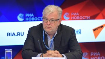 Иван Приходько: Сегодня отмечает свой день рождения известный российский журналист, теле- и радиоведущий, политолог, большой друг Донбасса и Горловки Дмитрий Евгеньевич Куликов