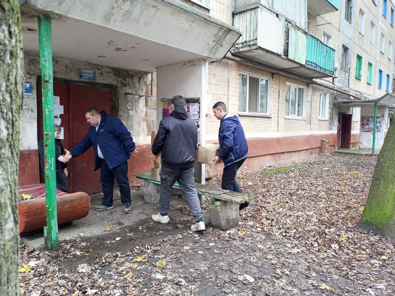 Иван Приходько: В Калининском районе Горловки реализуется партийный проект Единой России «Крепкая Семья» Иван Приходько: В Калининском районе Горловки реализуется партийный проект Единой России «Крепкая Семья»