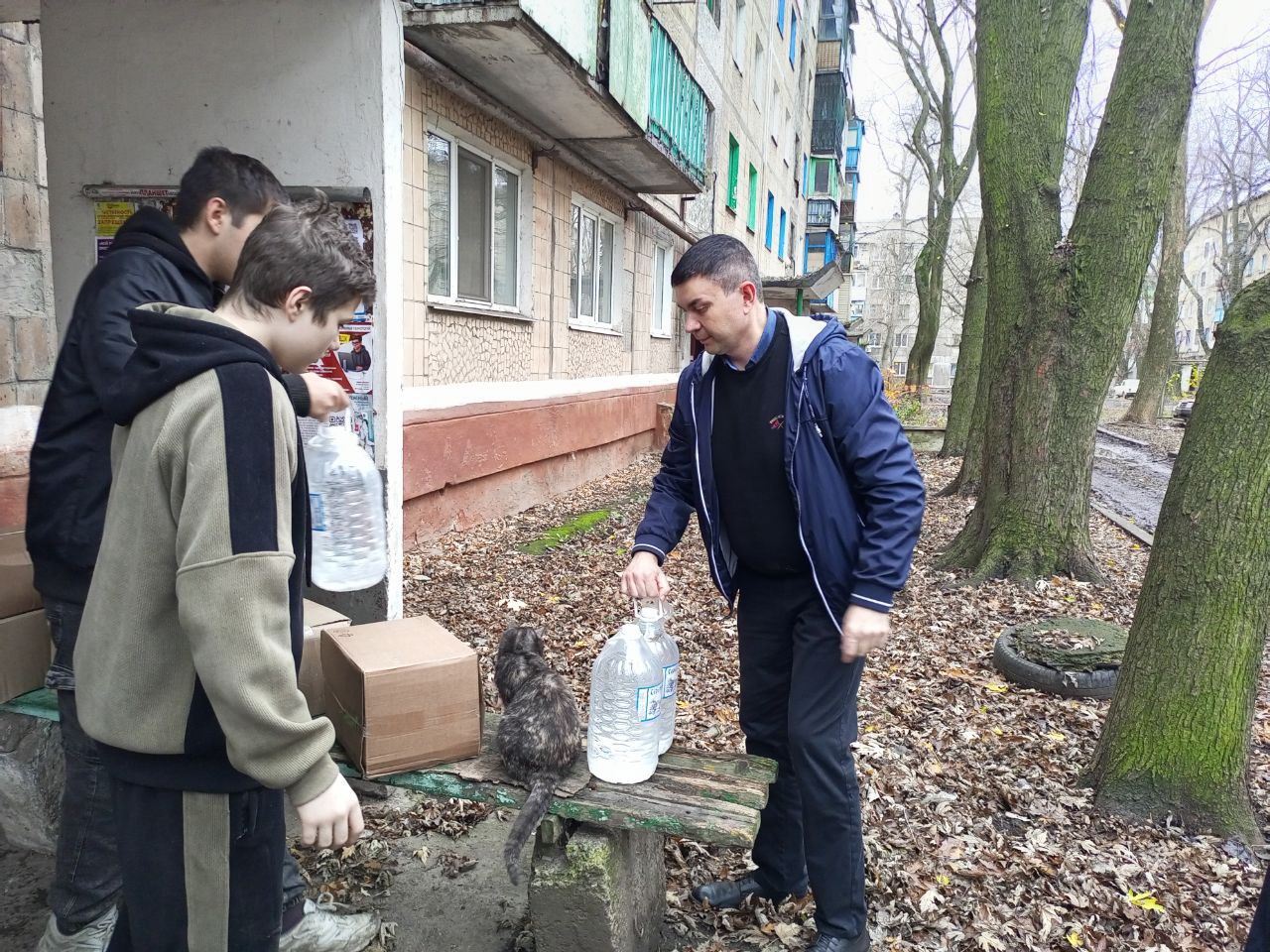 Иван Приходько: В Калининском районе Горловки реализуется партийный проект Единой России «Крепкая Семья» Иван Приходько: В Калининском районе Горловки реализуется партийный проект Единой России «Крепкая Семья»