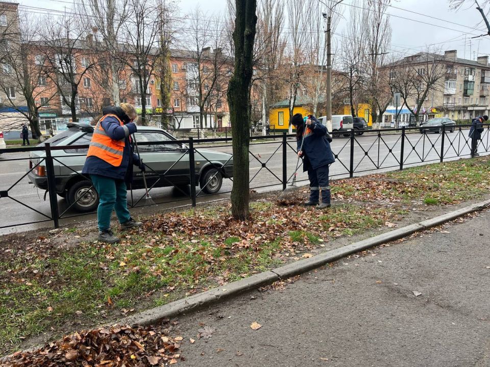 МУП «Простор» ежедневно выполняет все необходимые работы по содержанию городских улиц МУП «Простор» ежедневно выполняет все необходимые работы по содержанию городских улиц