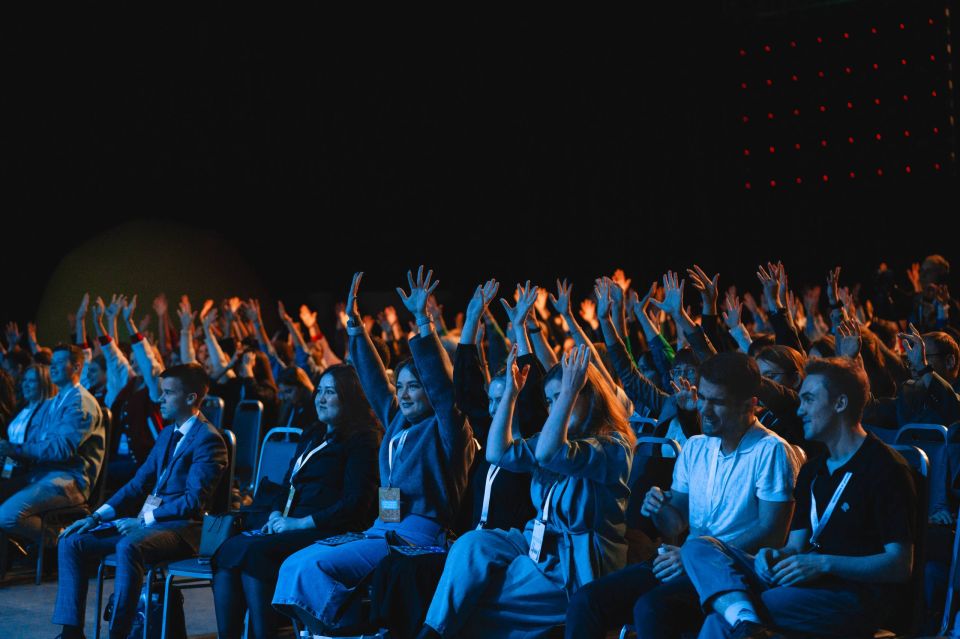 Мы снова лучшие!. Наша Республика одержала сразу три масштабные победы по итогам работы за 2025 год на IV Всероссийском форуме молодых государственных и муниципальных служащих «ГосСтарт», проводимом в рамках национального... Мы снова лучшие!. Наша Республика одержала сразу три масштабные победы по итогам работы за 2025 год на IV Всероссийском форуме молодых государственных и муниципальных служащих «ГосСтарт», проводимом в рамках национального...