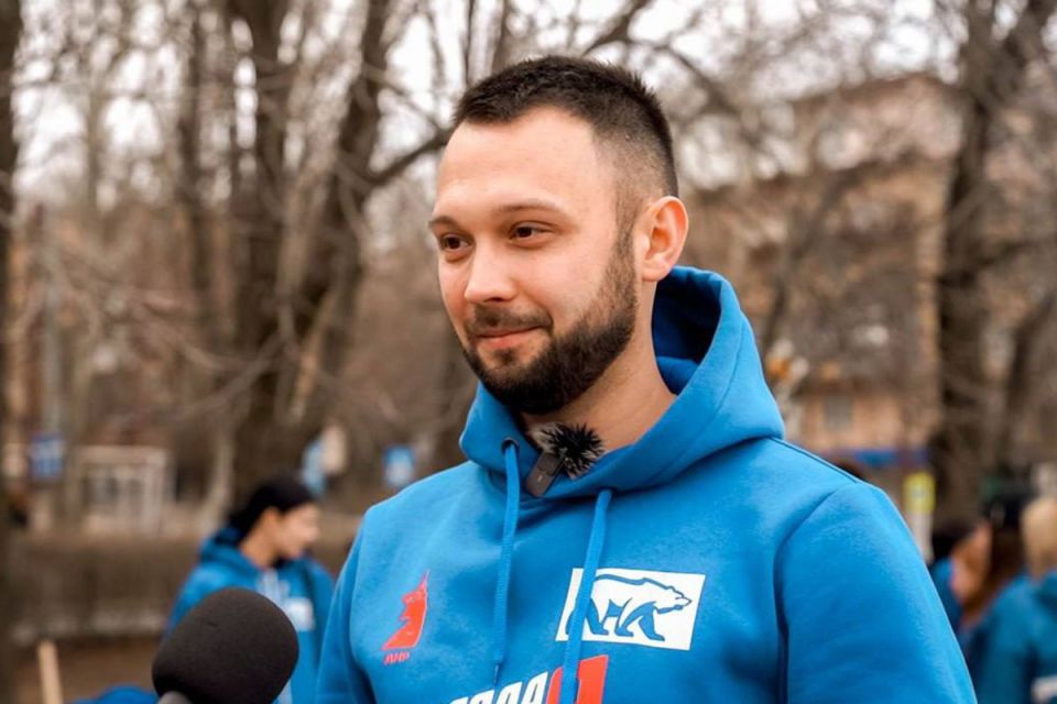 Иван Приходько: От имени жителей Города воинской славы и трудовой доблести Горловки поздравляю руководителя Донецкого регионального отделения Всероссийской общественной организации «Молодая Гвардия Единой России», депутата...