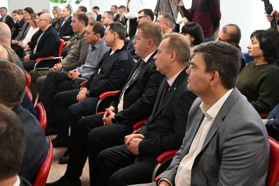 ����� �������: ������� � ������� ����� �������� ����������� ��������������� � ������������� �������� ������ ����� ��������