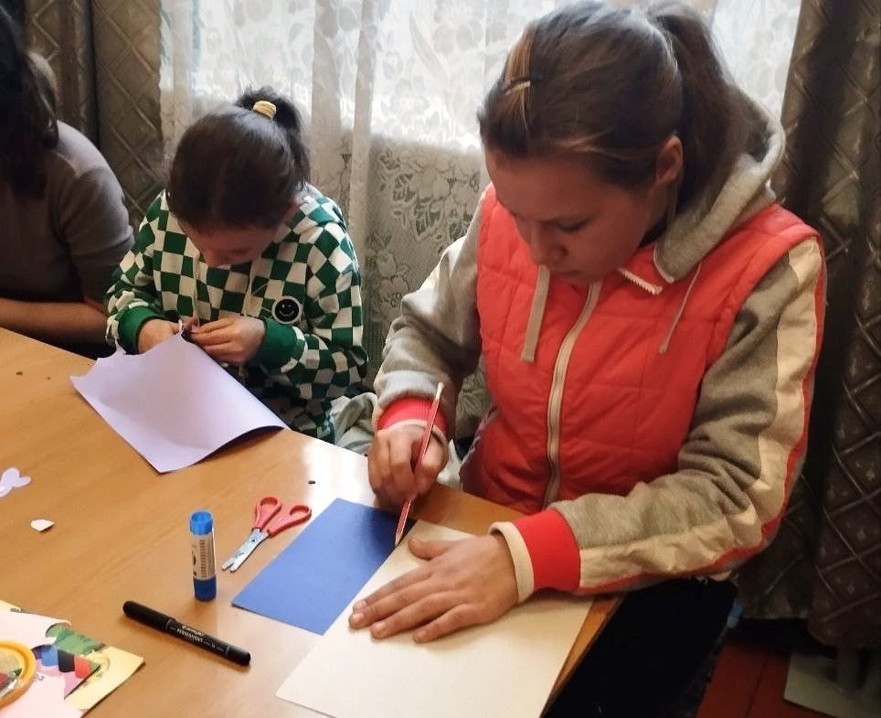 Иван Приходько: Активисты «Женского движения» провели мастер-класс в Калининском районе Горловки Иван Приходько: Активисты «Женского движения» провели мастер-класс в Калининском районе Горловки