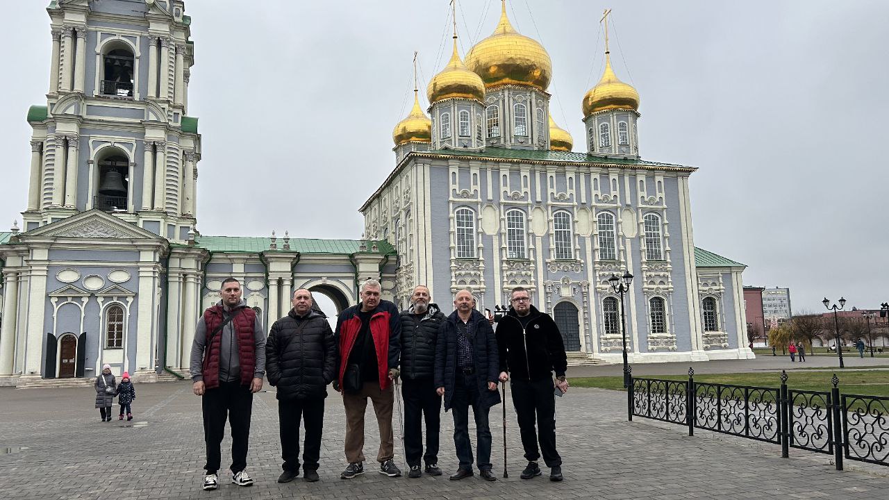 Ирина Куксенкова: Один из ветеранов этой "Перезагрузки" - Алексей Футерко из Горловки - пишет очень красивые и проникновенные стихи