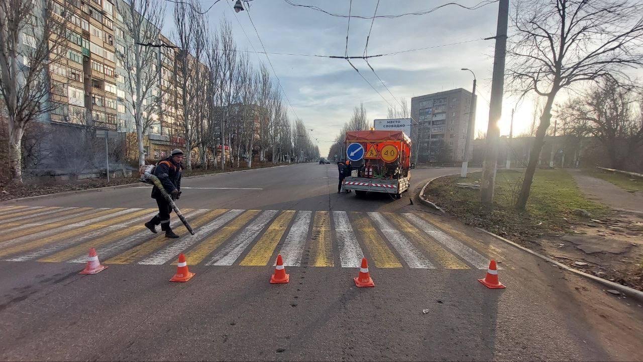 Техника из Кузбасса продолжает использоваться для благоустройства Горловки Техника из Кузбасса продолжает использоваться для благоустройства Горловки