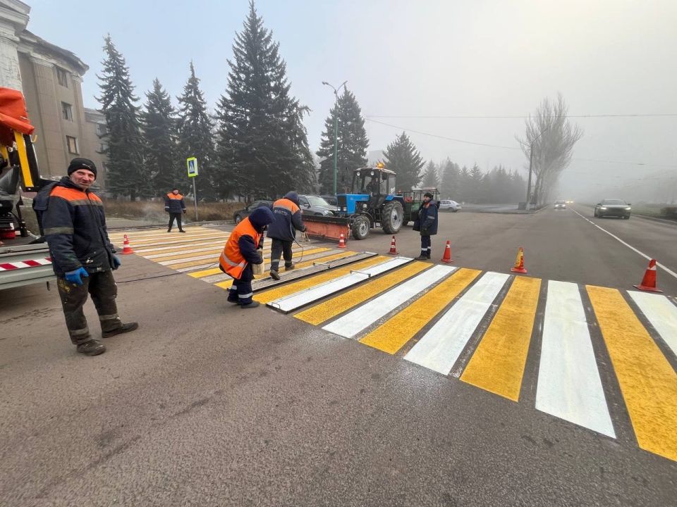 МУП «Простор» ежедневно выполняет все необходимые работы по содержанию городских улиц МУП «Простор» ежедневно выполняет все необходимые работы по содержанию городских улиц