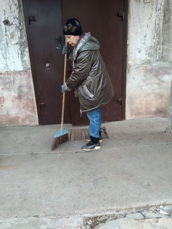 Роман Конев: МУНИЦИПАЛЬНОЕ УНИТАРНОЕ ПРЕДПРИЯТИЕ «УПРАВЛЯЮЩАЯ КОМПАНИЯ ГОРОДА ГОРЛОВКА» АДМИНИСТРАЦИИ ГОРОДСКОГО ОКРУГА ГОРЛОВКА