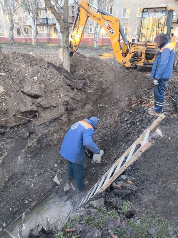 Роман Конев: ФИЛИАЛ «ГОРЛОВКАТЕПЛОСЕТЬ» ГУП ДНР «ДОНБАССТЕПЛОЭНЕРГО» Роман Конев: ФИЛИАЛ «ГОРЛОВКАТЕПЛОСЕТЬ» ГУП ДНР «ДОНБАССТЕПЛОЭНЕРГО»