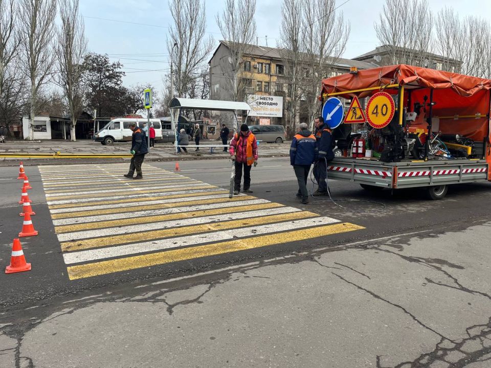 Роман Конев: О дорожных работах МУНИЦИПАЛЬНОГО УНИТАРНОГО ПРЕДПРИЯТИЯ «ПРОСТОР» АДМИНИСТРАЦИИ ГОРОДСКОГО ОКРУГА ГОРЛОВКА ДОНЕЦКОЙ НАРОДНОЙ РЕСПУБЛИКИ