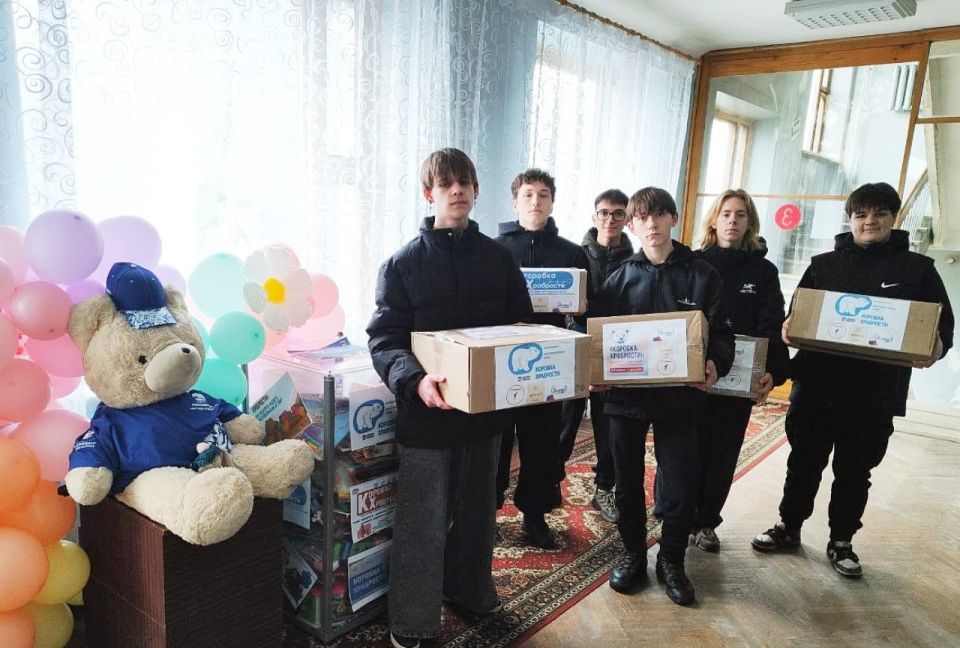 Иван Приходько: Акция «Коробка храбрости» находит все больший отклик в Калининском районе Горловки Иван Приходько: Акция «Коробка храбрости» находит все больший отклик в Калининском районе Горловки