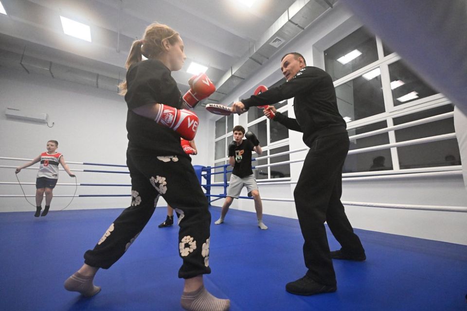 Денис Пушилин: Открыли спортивный комплекс «Портовик» в Мариуполе вместе с секретарем Генсовета «Единой России» Владимиром Якушевым Денис Пушилин: Открыли спортивный комплекс «Портовик» в Мариуполе вместе с секретарем Генсовета «Единой России» Владимиром Якушевым