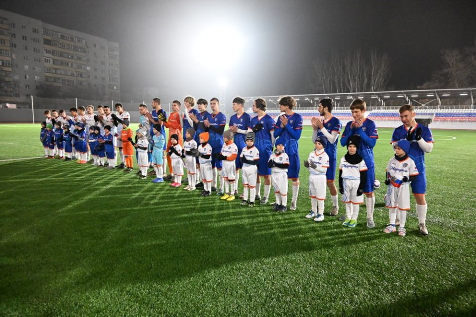 Денис Пушилин: Открыли спортивный комплекс «Портовик» в Мариуполе вместе с секретарем Генсовета «Единой России» Владимиром Якушевым Денис Пушилин: Открыли спортивный комплекс «Портовик» в Мариуполе вместе с секретарем Генсовета «Единой России» Владимиром Якушевым