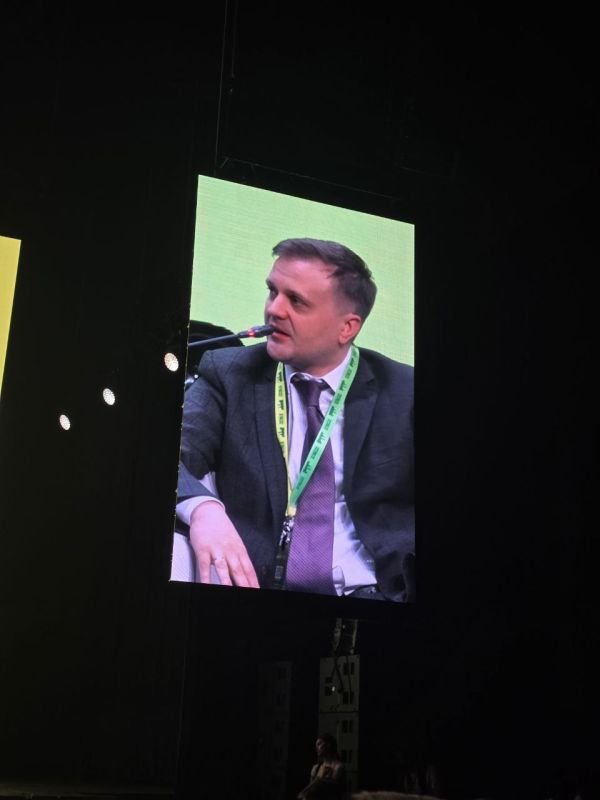 Иван Приходько: Представители Горловки, удостоенной званий Города воинской славы и трудовой доблести, посетили форум «Города России», прошедший в Екатеринбурге Иван Приходько: Представители Горловки, удостоенной званий Города воинской славы и трудовой доблести, посетили форум «Города России», прошедший в Екатеринбурге