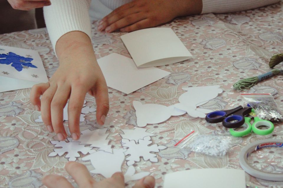 «Добрых рук творенье». 3 декабря в Горловке состоялась выставка творческих работ молодых людей с ограниченными возможностями здоровья, приуроченная к Международному дню инвалида «Добрых рук творенье». 3 декабря в Горловке состоялась выставка творческих работ молодых людей с ограниченными возможностями здоровья, приуроченная к Международному дню инвалида