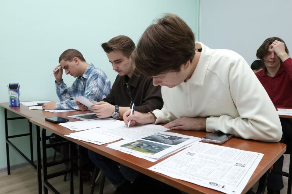 Площадка Географического диктанта 2025 на базе Донецкого государственного педагогического университета им. В. Шаталова Площадка Географического диктанта 2025 на базе Донецкого государственного педагогического университета им. В. Шаталова