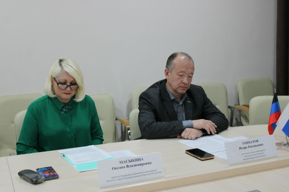 Роман Конев: Состоялось совместное заседание постоянных комитетов Горловского городского совета Донецкой Народной Республики первого созыва Роман Конев: Состоялось совместное заседание постоянных комитетов Горловского городского совета Донецкой Народной Республики первого созыва