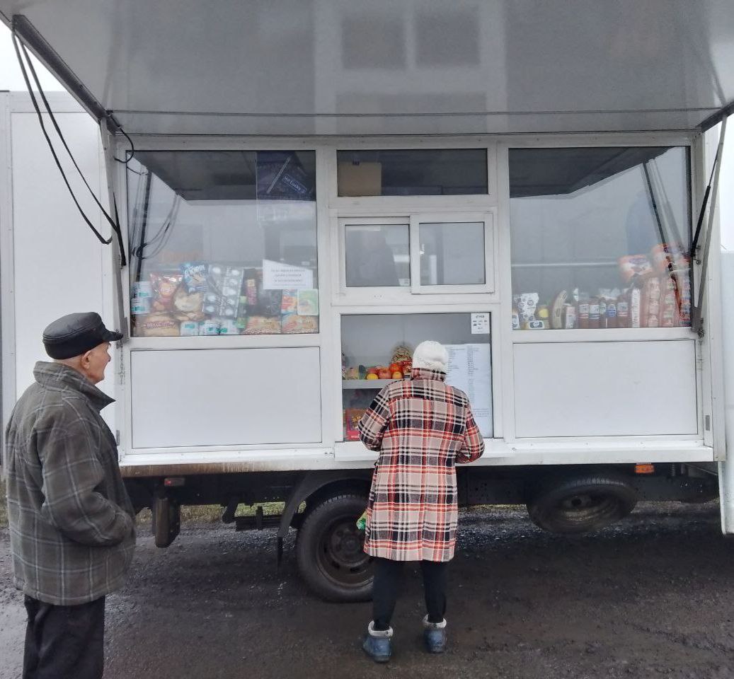 С 3 по 5 декабря 2025 года осуществлена выездная торговля с использованием автомагазинов в населенных пунктах городских округов Донецк, Горловка, Мариуполь, на территории г. Авдеевка, также Волновахского, Володарского... С 3 по 5 декабря 2025 года осуществлена выездная торговля с использованием автомагазинов в населенных пунктах городских округов Донецк, Горловка, Мариуполь, на территории г. Авдеевка, также Волновахского, Володарского...