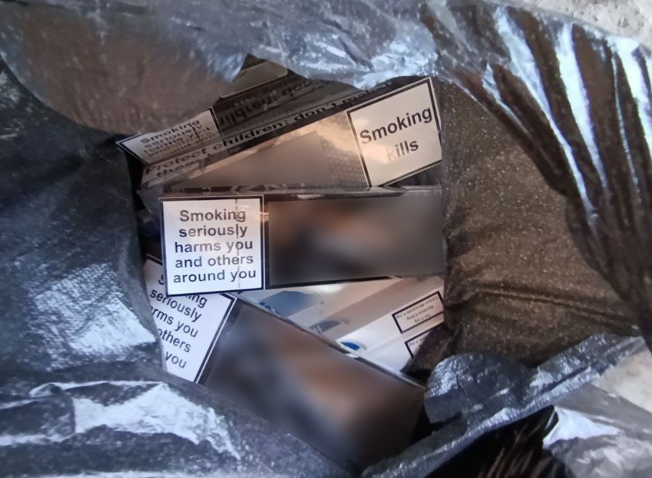 Полицейские пресекли незаконную торговлю немаркированными сигаретами Полицейские пресекли незаконную торговлю немаркированными сигаретами