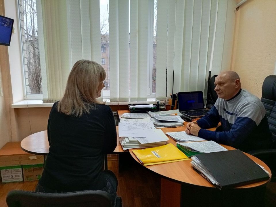 Роман Конев: 10 декабря 2025 года во исполнение поручения Главы Донецкой Народной Республики Дениса Пушилина депутаты Горловского городского совета – Геннадий Маюров и Нелля Якуненко провели встречи с населением