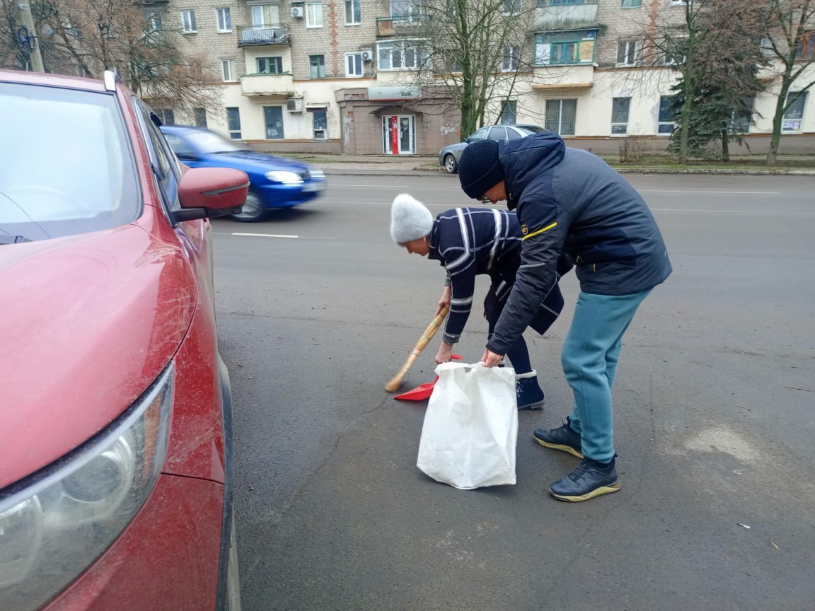 Иван Приходько: В Центрально-Городском внутригородском районе Горловки продолжается реализация партийного проекта «Единой России» «Городская среда» Иван Приходько: В Центрально-Городском внутригородском районе Горловки продолжается реализация партийного проекта «Единой России» «Городская среда»