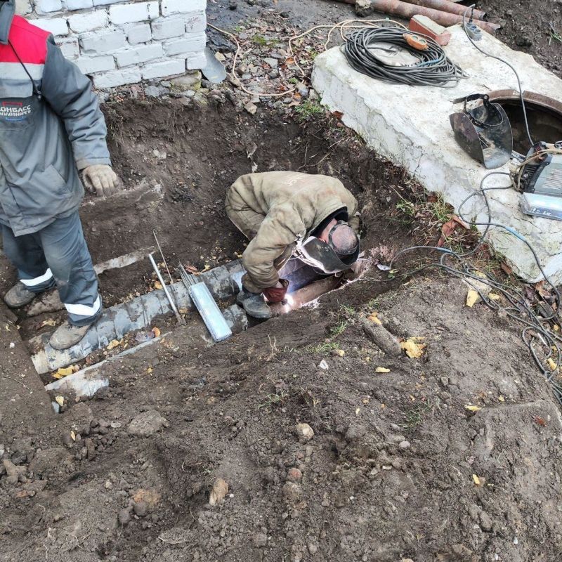 Роман Конев: ФИЛИАЛ «ГОРЛОВКАТЕПЛОСЕТЬ» ГУП ДНР «ДОНБАССТЕПЛОЭНЕРГО» Роман Конев: ФИЛИАЛ «ГОРЛОВКАТЕПЛОСЕТЬ» ГУП ДНР «ДОНБАССТЕПЛОЭНЕРГО»