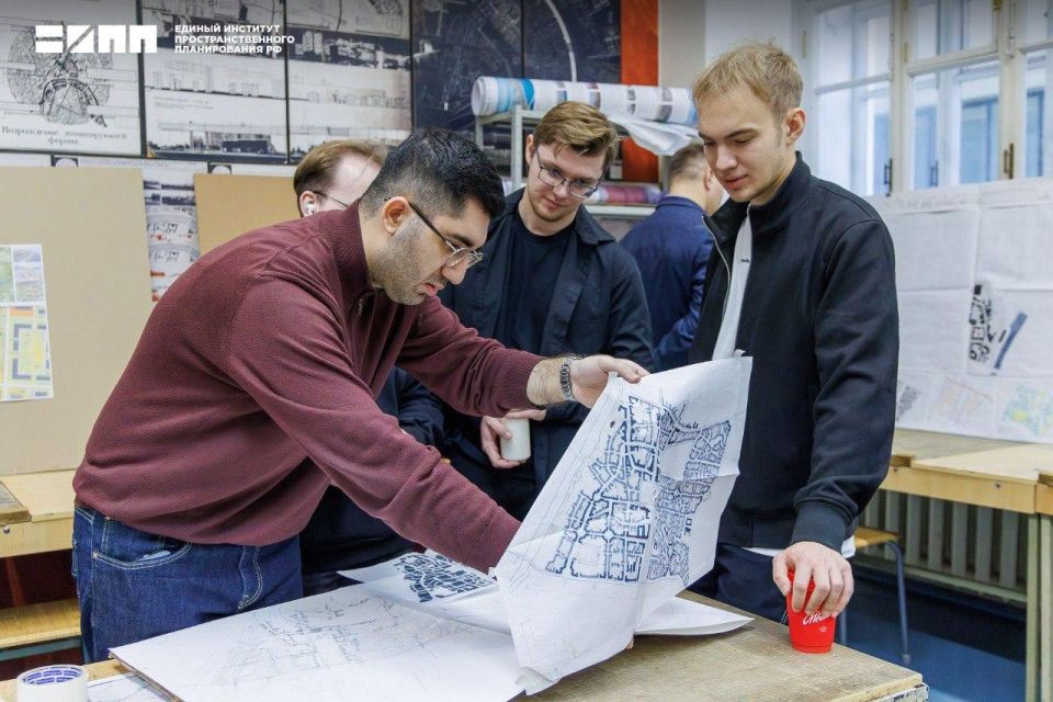 Проекты для городов воссоединенных субъектов Российской Федерации – Горловки и Донецка предложили студенты МАРХИ Проекты для городов воссоединенных субъектов Российской Федерации – Горловки и Донецка предложили студенты МАРХИ