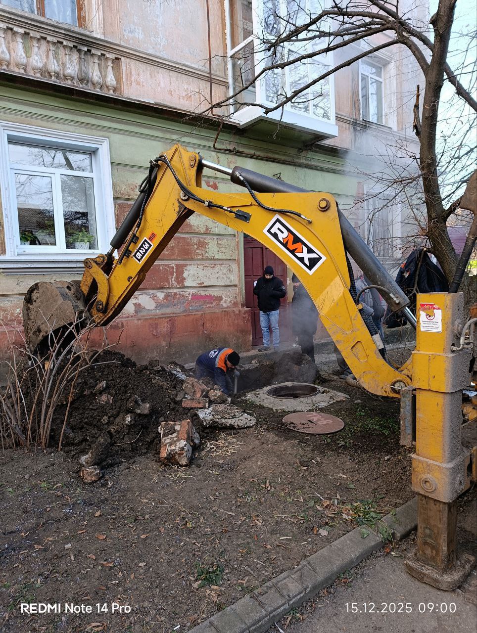 Иван Приходько: Уважаемые жители Горловки! Представляю вам еженедельный отчет о деятельности муниципального унитарного предприятия «Управляющая компания города Горловка» Иван Приходько: Уважаемые жители Горловки! Представляю вам еженедельный отчет о деятельности муниципального унитарного предприятия «Управляющая компания города Горловка»