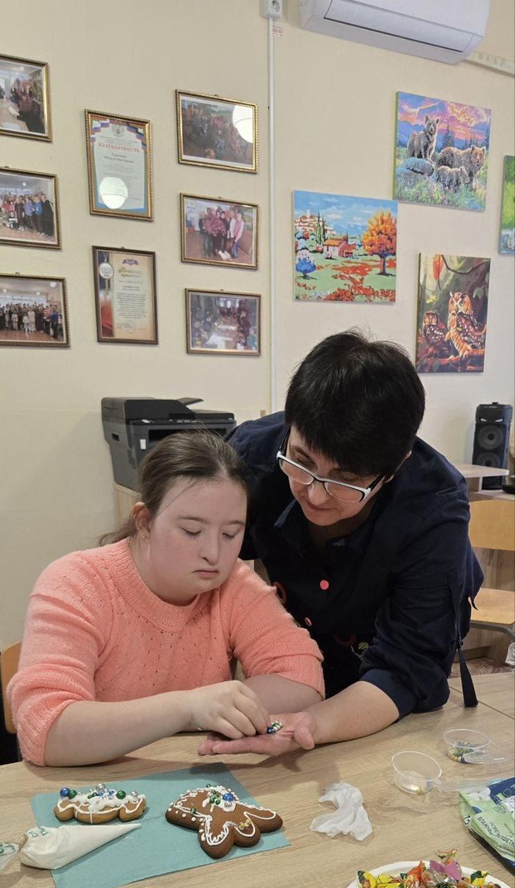 Горловский центр реабилитации подарил радость и творчество детям Дебальцево Горловский центр реабилитации подарил радость и творчество детям Дебальцево