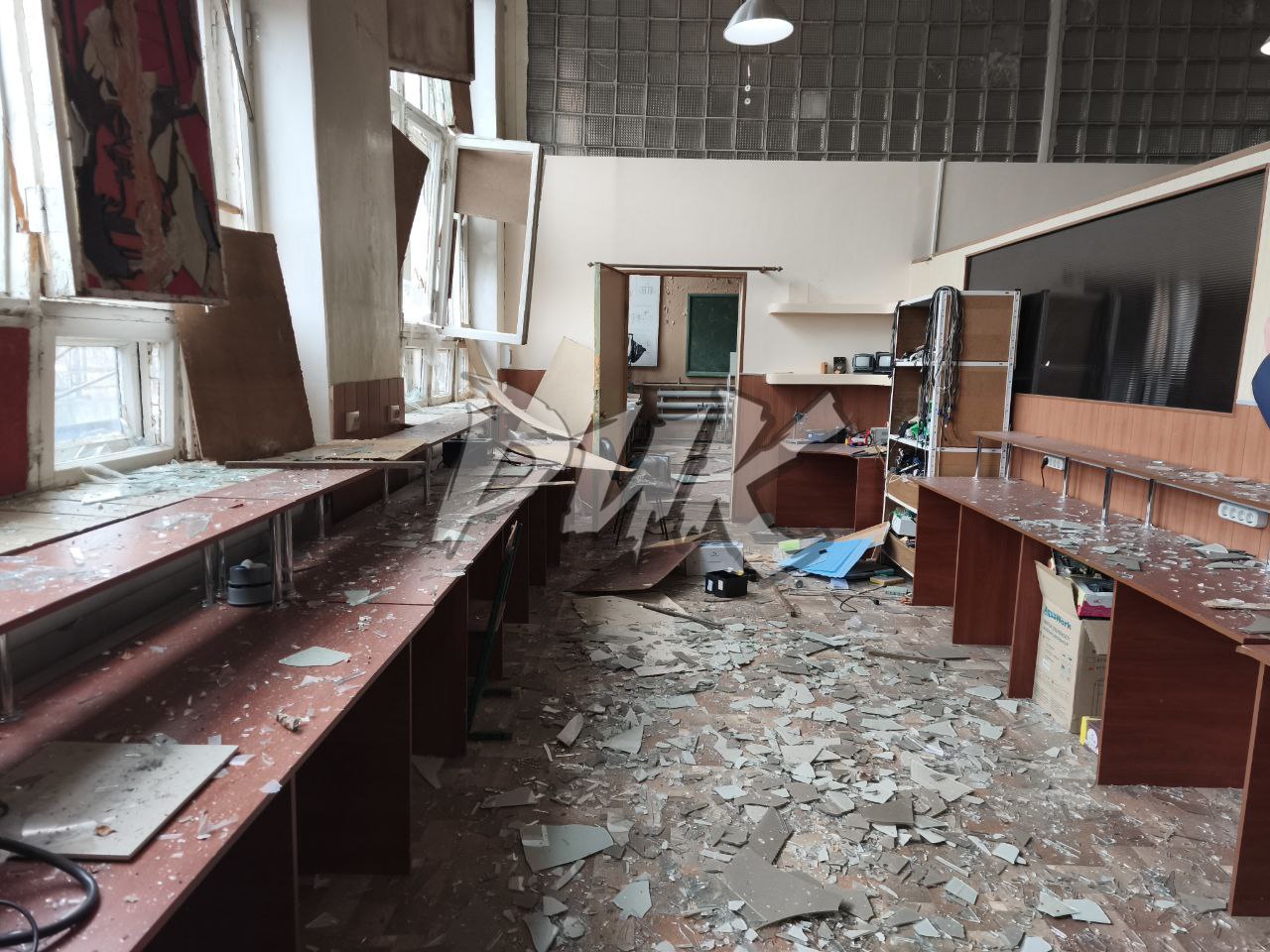 Иван Приходько: Последствия артудара ВФУ. Посёлок машиностроительного завода им. С. М. Кирова Иван Приходько: Последствия артудара ВФУ. Посёлок машиностроительного завода им. С. М. Кирова