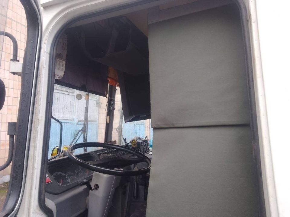 На одном из автобусных маршрутов Горловки установили бронешаль На одном из автобусных маршрутов Горловки установили бронешаль