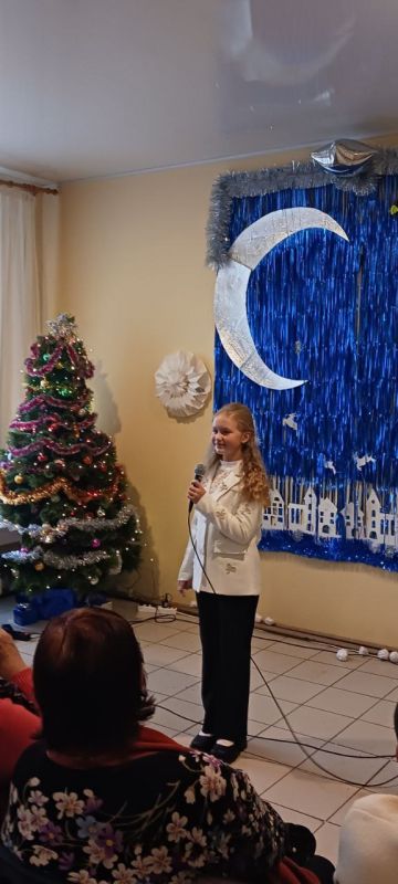Волшебство в декабре: юные таланты подарили тепло старшему поколению Горловки Волшебство в декабре: юные таланты подарили тепло старшему поколению Горловки
