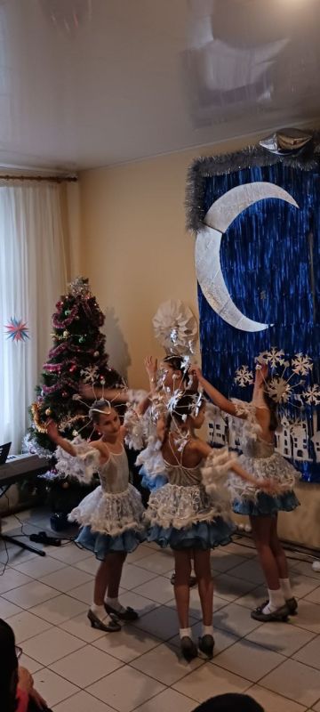 Волшебство в декабре: юные таланты подарили тепло старшему поколению Горловки Волшебство в декабре: юные таланты подарили тепло старшему поколению Горловки