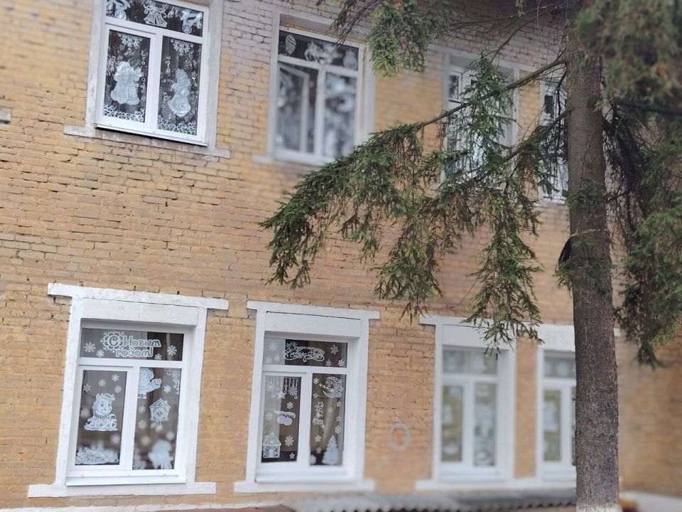 Иван Приходько: Праздничные окна: Калининский район встречает Новый год Иван Приходько: Праздничные окна: Калининский район встречает Новый год