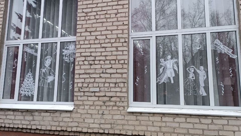 Иван Приходько: Праздничные окна: Калининский район встречает Новый год Иван Приходько: Праздничные окна: Калининский район встречает Новый год