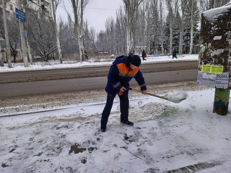 О работе МУП «Простор». Муниципальное унитарное мероприятие «Простор» ежедневно выполняет все необходимые работы по содержанию городских улиц О работе МУП «Простор». Муниципальное унитарное мероприятие «Простор» ежедневно выполняет все необходимые работы по содержанию городских улиц