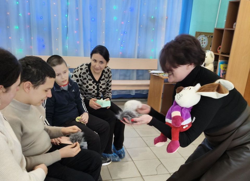 На базе ЦППМСП Г. О. Горловка ГБУ ДРУМЦ ПС прошли новогодние мероприятия На базе ЦППМСП Г. О. Горловка ГБУ ДРУМЦ ПС прошли новогодние мероприятия