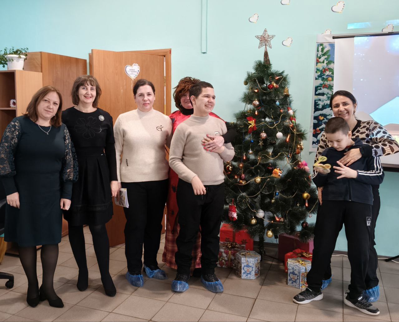 На базе ЦППМСП Г. О. Горловка ГБУ ДРУМЦ ПС прошли новогодние мероприятия На базе ЦППМСП Г. О. Горловка ГБУ ДРУМЦ ПС прошли новогодние мероприятия