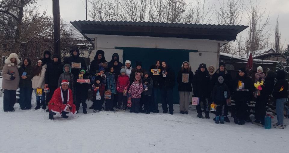 Горловку согрело тепло сердец из Азова! Горловку согрело тепло сердец из Азова!